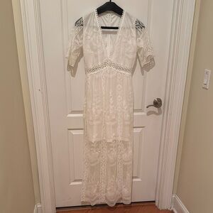 NWOT Elegant White Lace Maxi Dress
